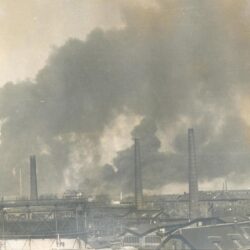 Požár továrny Rütgers v Zábřehu 30. 4. 1945 (Kronikář ÚMOb Vítkovice).